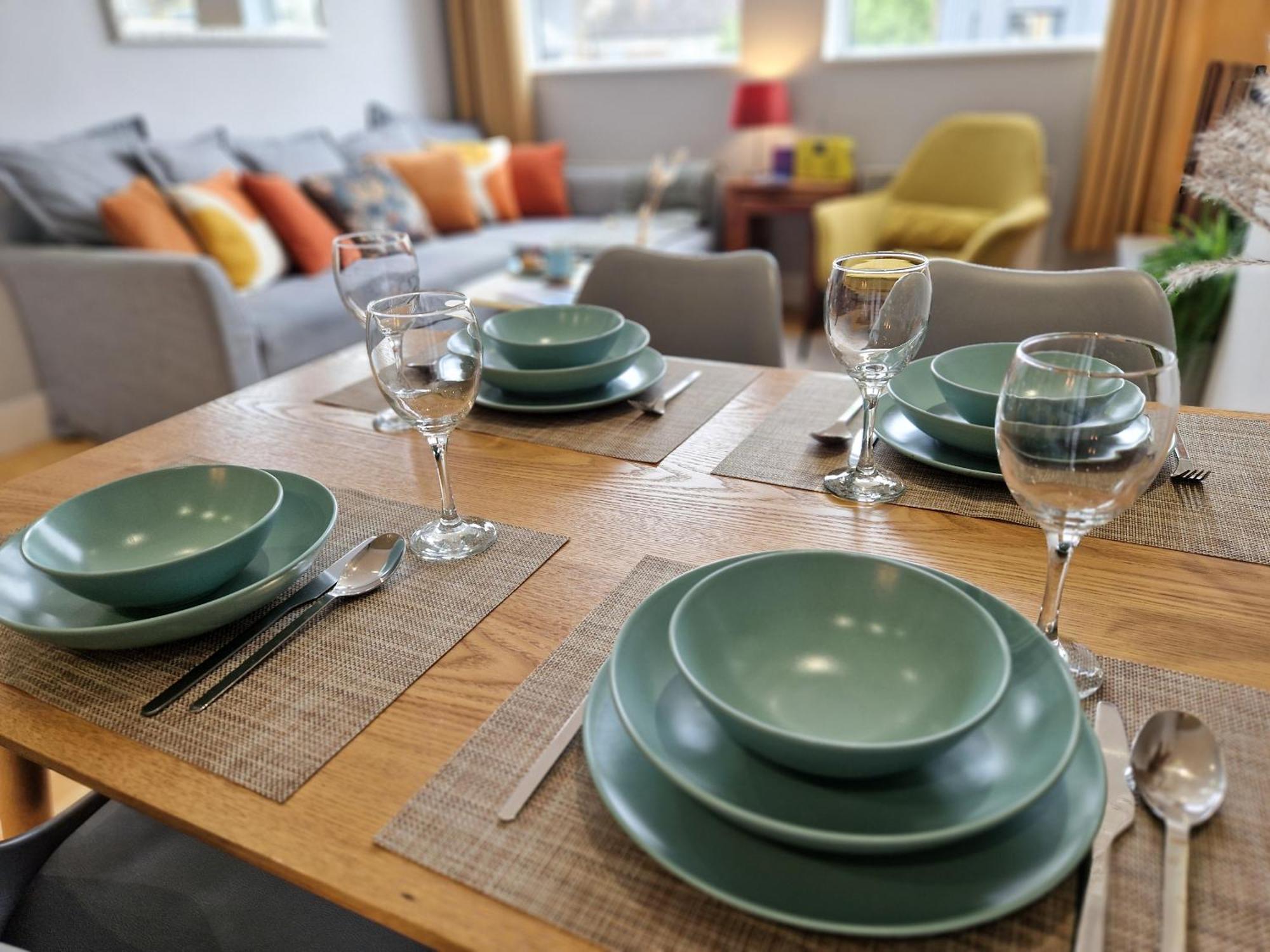 1-Bed Apartment, Close To Kensington Olympia With Free Wi-Fi & Netflix Londra Esterno foto